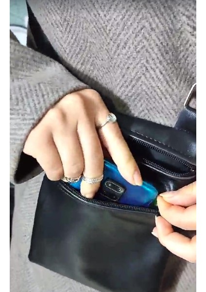 Ayarlanabilir Boyun Askılı Fermuarlı Çift Cepli Telefonluk Deri Çanta 21X16CM Güvenli Para Cüzdanı