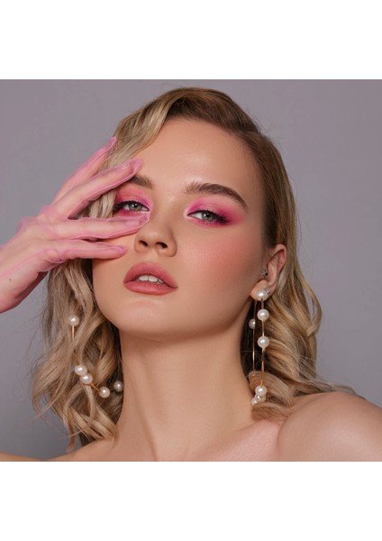 Messy Beauty 18 Renk Kalıcı Göz Farı Paleti, Yüksek Pigmentasyon, Topaklanmaz, Kolay Dağılım