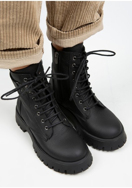 Adel Kadın Deri Bağcıklı Içten Fermuarlı Siyah-Siyah Bot fiyatları