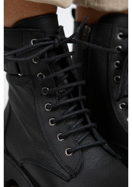 Adel Kadın Deri Bağcıklı Içten Fermuarlı Siyah-Siyah Bot modelleri