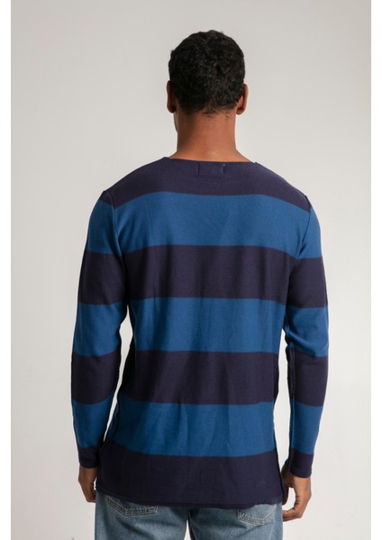 Sıfır Yaka Çizgili Önü Intersiye Püsküllü Spor Triko Kazak indirimleri