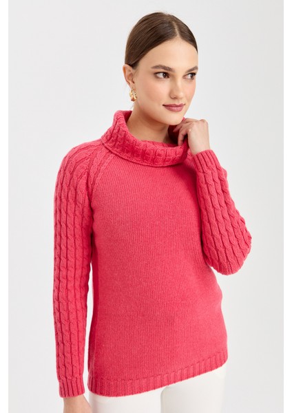 Kadın Degaje Yaka Kolu ve Yakası Saç Örgü Yün Kazak Y.ş.pembe modelleri