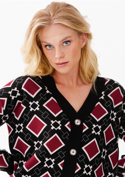 Kadın V Yaka Kare Desenli Hırka Siyah fiyatları