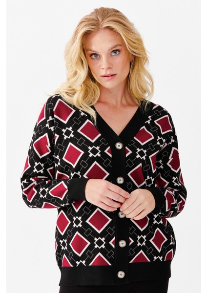 Kadın V Yaka Kare Desenli Hırka Siyah indirimleri