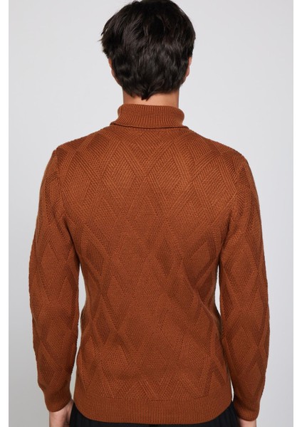 Slim Fit Dar Kesim Tam Balıkçı Yaka Desenli Kahverengi Erkek Triko Kazak indirimleri