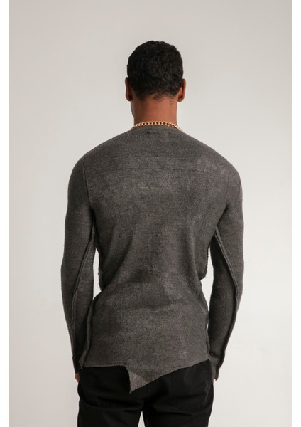 Slim Fit Özel Boyama ve Eskitme Efektli Pis Dikişli Yırtıklı Triko Kazak indirimleri