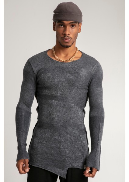 Slim Fit Özel Boyama ve Eskitme Efektli Pis Dikişli Yırtıklı Triko Kazak