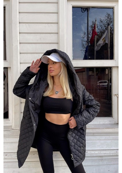 Oversize Kapitone Kapşonlu Fermuar ve Çıtçıt Kapama Ribana Kol Detaylı Elyaf Dolgulu Mont fiyatları