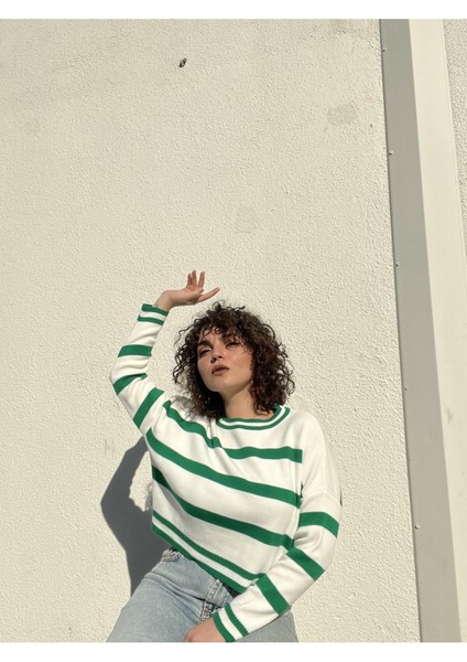 Çizgili Crop Triko Kazak fırsatları