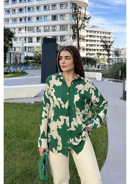 Kadın Yeşil Uzun Kol Arkası Pliseli Salaş Dökümlü Viskon Gömlek modelleri