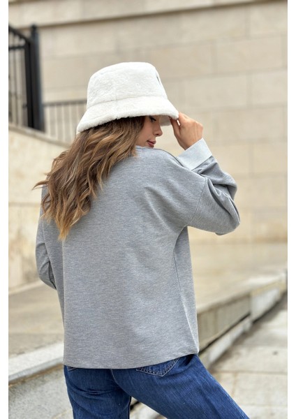 Kadın Gri Uzun Kol, Duble Manşet, Yırtmaçlı Yaka, Salaş Sweatshirt Bluz modelleri