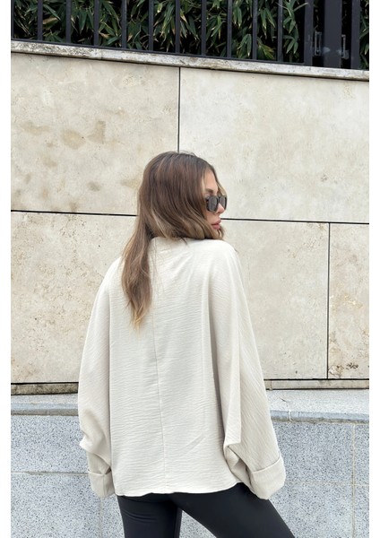 Kadın Bej Airobin Yarasa Duble Kol Salaş Bluz Ekstra Oversize Yuvarlak Yaka - Tesettüre Uygun modelleri