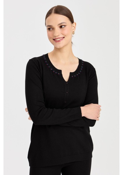 Kadın Açma Yaka Renkli Tohum Işlemeli Bluz Siyah fiyatları
