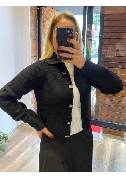 Taş Düğmeli Hırka