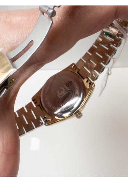 Jübile Bilezik Gün ve Tarih Göstergeli Bayan Kol Saati modelleri