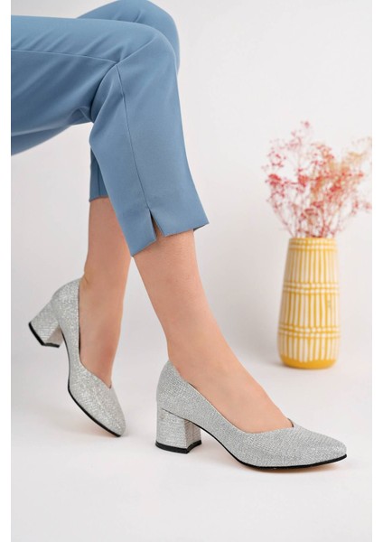 Ökçeli Sivri Kalıp Açık Gümüş Star Kadın Ayakkabı fiyatları