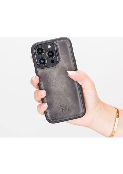 Apple iPhone 15 Pro Lucca Deri Arka Telefon Kılıfı