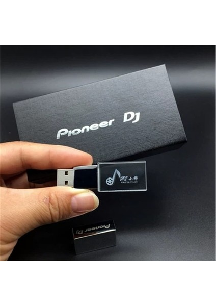 Kutu ile Yeşil Işık 8 GB LED Işık ile Özel Logo Kristal USB Flash Kalem Sürücü 4 GB 8 GB 16 GB 32 GB Usb2.0 Hediye Pendrive Stick (10 Adetten Fazla Ücretsiz Logo) (Yurt Dışından)