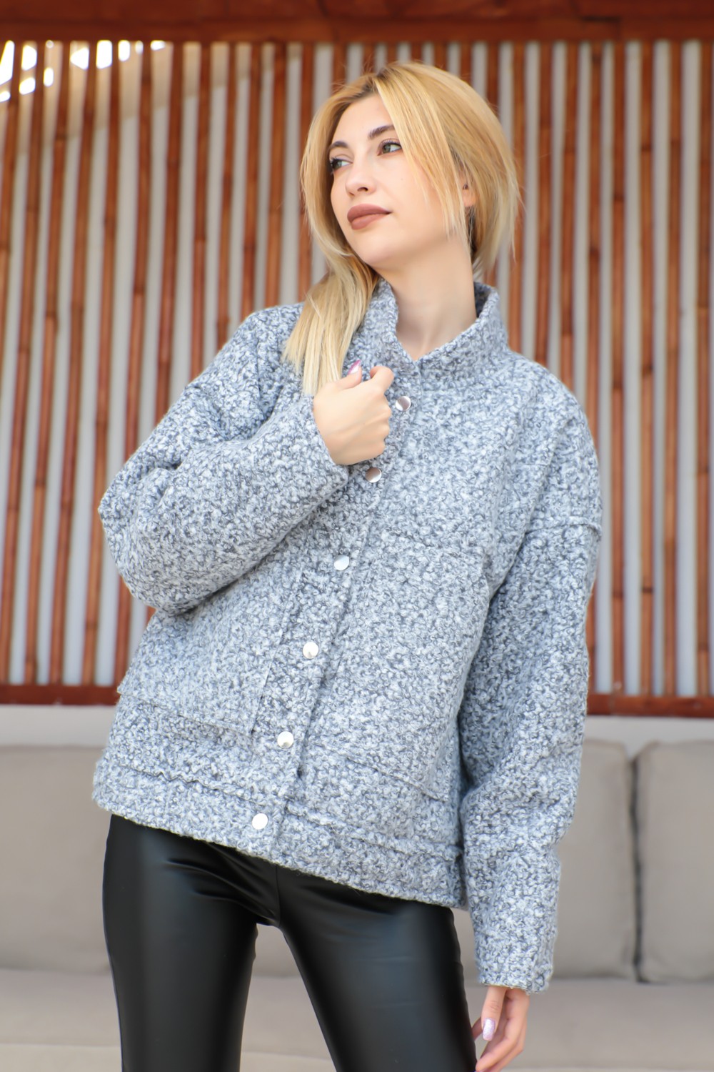 Zirve Kadın Gri Çıtçıtlı Oversize Buklet Ceket görsel 2