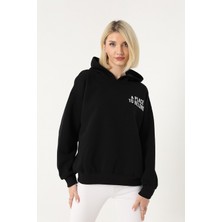 Stilpix Kadın Siyah Kapşonlu Oversize Baskılı Sweatshirt