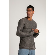 SiFu Tekstil Slim Fit Özel Boyama Eskitme Efektli Pis Dikişli Yırtıklı Triko Kazak