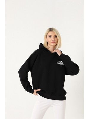 Stilpix Kadın Siyah Kapşonlu Oversize Baskılı Sweatshirt