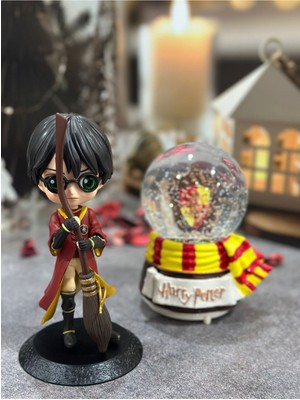 Haryy Potter Kar Küresi ve Harry Potter Süpürgeli Figür Set