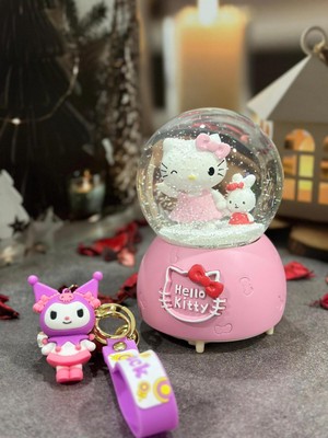 Bent Hello Kitty Temalı Müzikli Işıklı Püskürtmeli Kar Küresi ve Anahtarlık Set