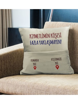 Bk Gift Eğlenceli Tasarımlı Organizer Kumanda ve Atıştırmalık Cepli Krem Kırlent Yastık- 10, Ev Dekoru,