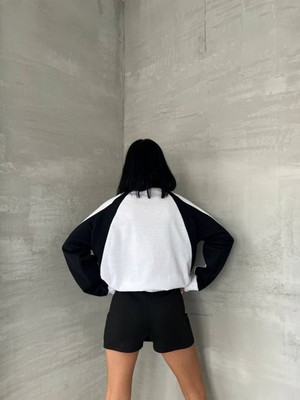 Daily Fashion Day Light Y2K Streetwear Line Detail Oversize Bisiklet Yaka Siyah Sweatshirt