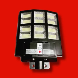 750W Güneş Enerjili Profesyonel Ultra Yüksek Aydınlatma LED Projektör Aries Enerji