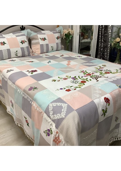 Oya Home Patchwork El Işlemeli Kaneviçe ve Dantel Aplikeli Yatak Örtüsü - 3 Parça