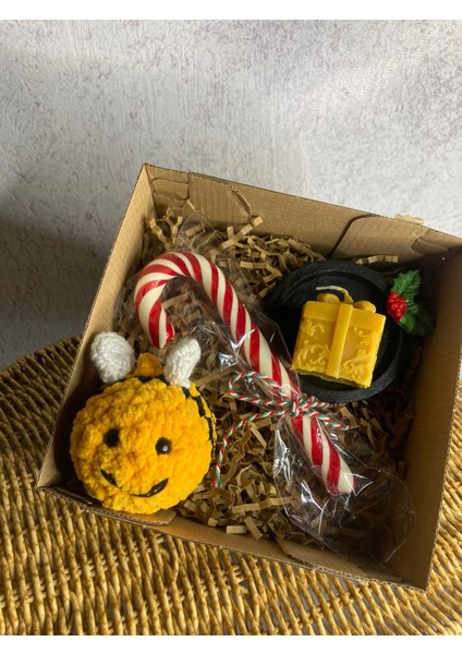 Eğlenceli Yeni Yıl Hediye Setleri (1 Set Fiyatıdır) fiyatları