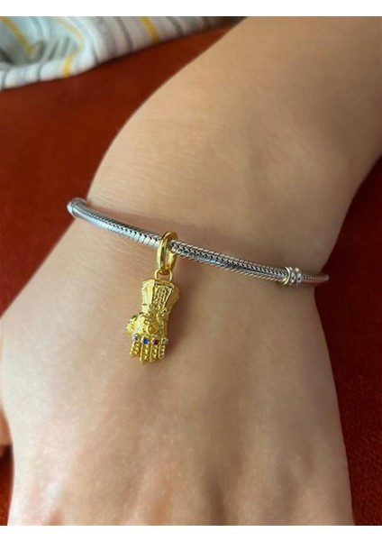 Gümüş Marvel The Avengers Infinity Gauntlet Sallantılı Charm fiyatları