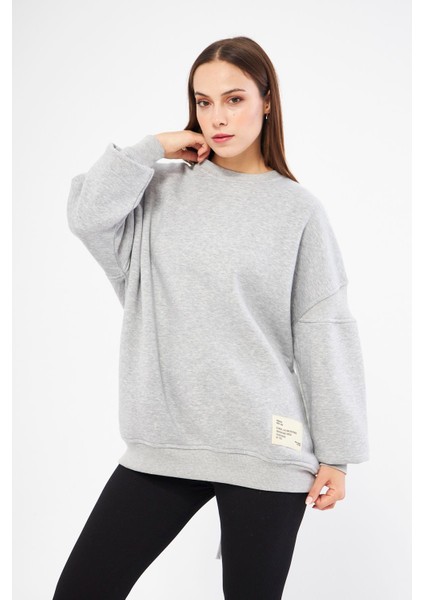 Gri Kadın Oversize Sırt Fermuarlı Sweatshirt - Fame