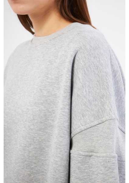 Gri Kadın Oversize Sırt Fermuarlı Sweatshirt - Fame indirimleri