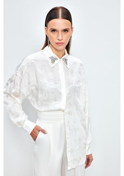 Yaka Aksesuarlı Desenli Gömlek - Ekru