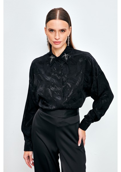 Yaka Aksesuarlı Desenli Gömlek - Siyah modelleri