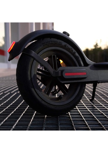 Ξ Ny Ue Zhang M365/M365 Pro Scooter Için Vidalı ve Vidalı Kapaklı Arka Lambalı Arka Çamurluk ve Braket Aksesuarı (Yurt Dışından) indirimleri