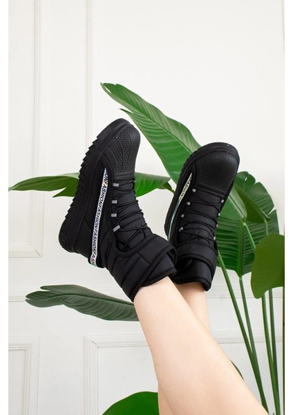 920 Siyah Kürklü Kadın Düz Kar Botu fiyatları