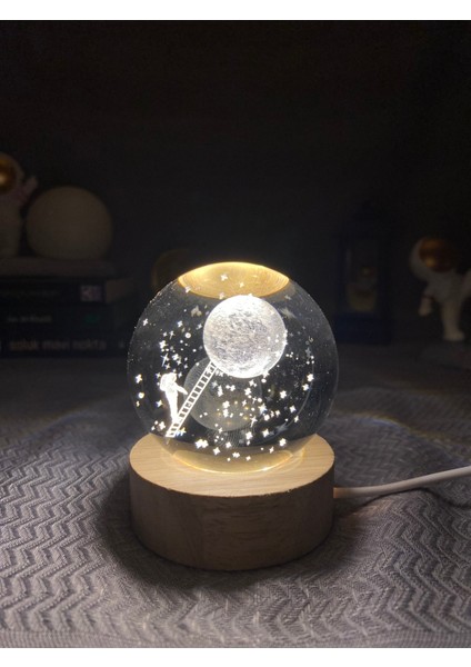 Ahşap Tabanlı Cam Uzay Küresi (Ay'a Çıkan Astronot)