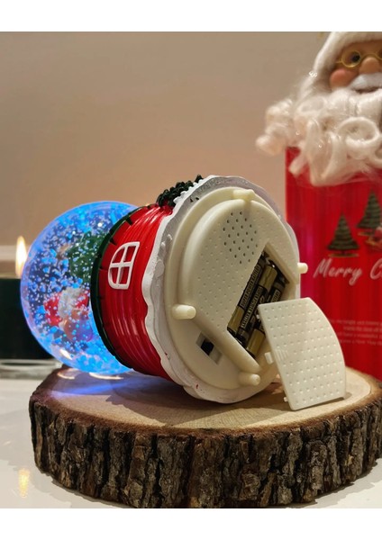 Orta Boy Yılbaşı Kar Küresi Işıklı Müzikli Yılbaşı Kutusunda indirimleri