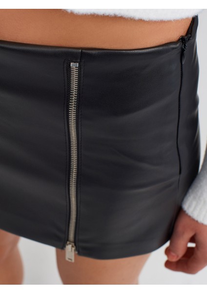 80817 Fermuarlı Deri Şort Etek-Siyah modelleri