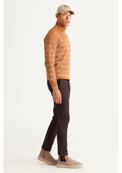 ALTINYILDIZ CLASSICS Erkek Kahverengi Slim Fit Dar Kesim Yan Cep Pamuklu Esnek Rahat Armürlü Pantolon