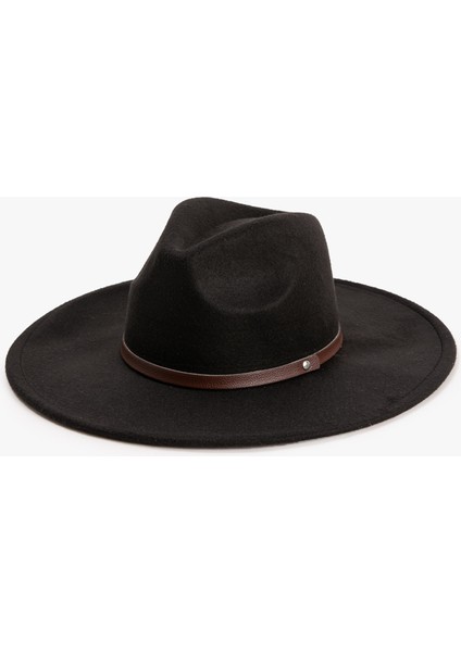 Fötr Şapka Deri Görünümlü Şerit Detaylı