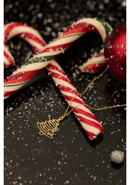 Yılbaşına Özel Çam Ağacı Gümüş Kolye modelleri