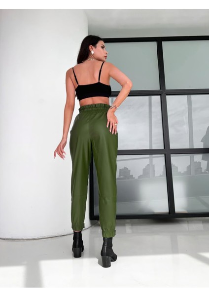 Deri Paça Çıtçıtlı Yeşil Pantolon