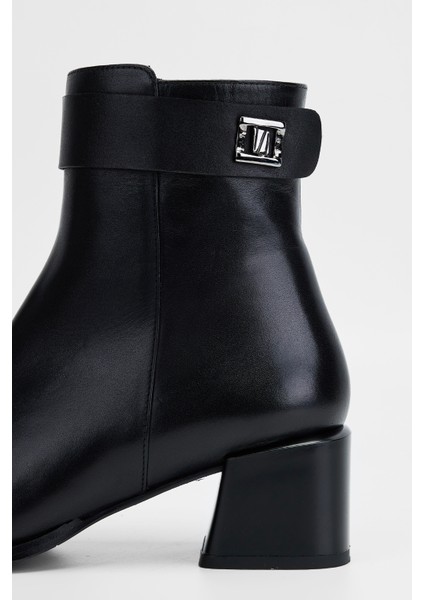 Kadın Siyah Anl Hakiki Deri Casual Bot 33 7490 Bn Bot SK23/24 fırsatları