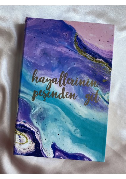 Hayallerinin Peşinden Git Tasarımlı Kitap Görünümlü Defter