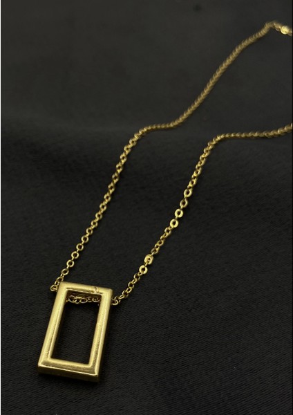 Gold Renk Şekilli Zirkon Kolye